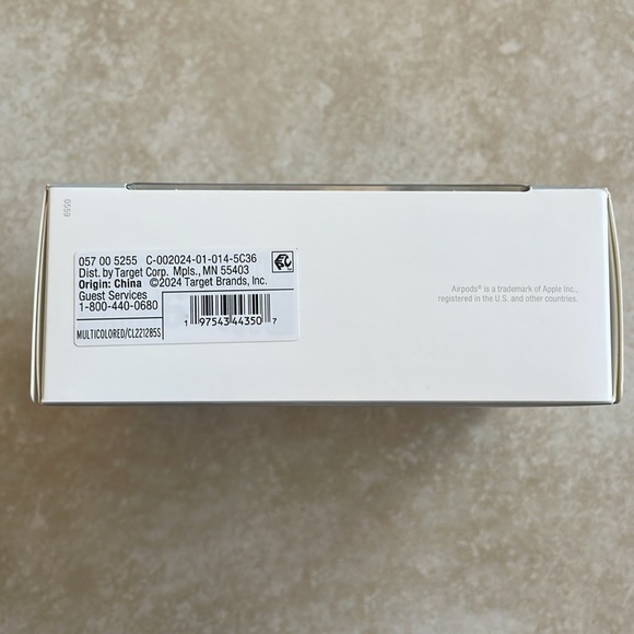 NWT AirPod pro case - Picture 5 of 9